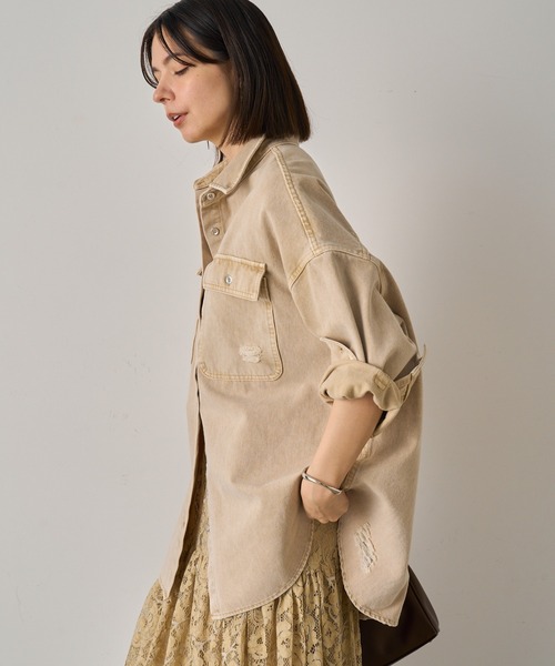 recoLOUNGEDRESSダメージデニムシャツ　ベージュＳサイズ ダメージデニムシャツ（シャツ/ブラウス）｜LOUNGEDRESS