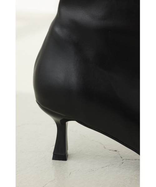 crie conforto（クリーコンフォルト）の「CC/Mフロントラインスクエアトゥブーツ（ブーツ・レディース・オフホワイト/ブラック/ブラウン・LARGE/SMALL/MEDIUM/LL）」の22枚目の写真