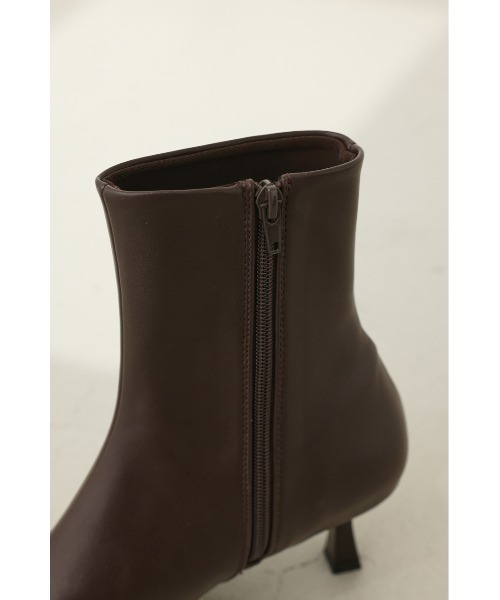 crie conforto（クリーコンフォルト）の「CC/Mフロントラインスクエアトゥブーツ（ブーツ・レディース・オフホワイト/ブラック/ブラウン・LARGE/SMALL/MEDIUM/LL）」の10枚目の写真