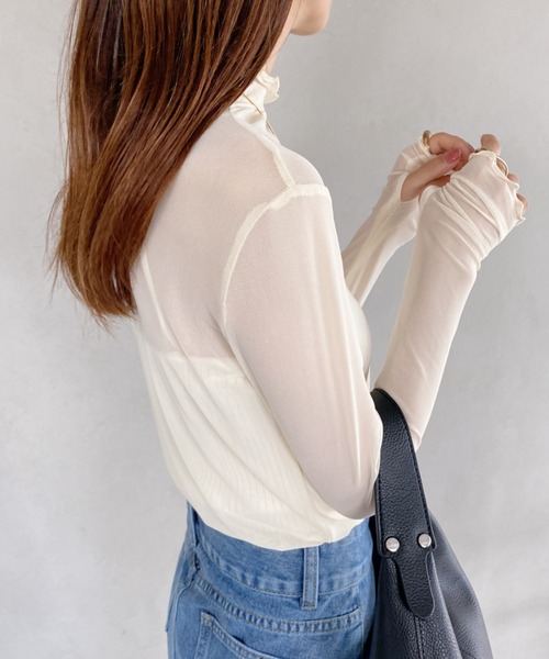 MYMOOD.(マイムード)の「フィンガーホール メロウハイネックシアートップス(その他トップス・レディース・グレー/グリーン/アイボリー/ブラック/ホワイト/ピンク・FREE)」の21枚目の写真