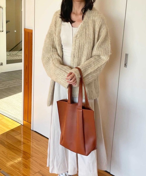 GeeRA(ジーラ)の「【新色追加】ミックスシャギーオーバーサイズVネックカーディガン(カーディガン/ボレロ・レディース・ベージュ/グレー/オフホワイト/ライトグレー・MEDIUM/LARGE)」の20枚目の写真