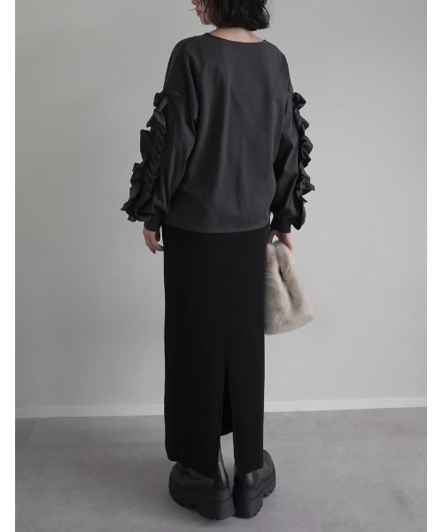 Re:EDIT（リエディ）の「[販売枚数8千枚突破！][1枚でこなれ見え]袖フリル長袖カットソー（Tシャツ/カットソー・レディース・ホワイト/ブラック/チャコールグレー・LARGE/MEDIUM）」の21枚目の写真