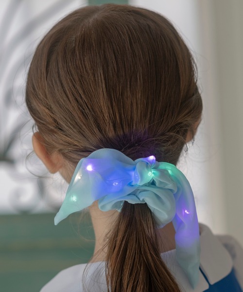 Catherine Cottage（キャサリンコテージ）の「【ZOZO限定】光るうさみみシュシュ（シュシュ・キッズ・ホワイト/ブルー/ピンク/パープル/グリーン/イエロー・FREE）」の4枚目の写真