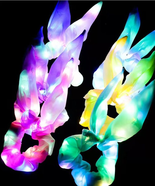 Catherine Cottage（キャサリンコテージ）の「【ZOZO限定】光るうさみみシュシュ（シュシュ・キッズ・ホワイト/ブルー/ピンク/パープル/グリーン/イエロー・FREE）」の7枚目の写真