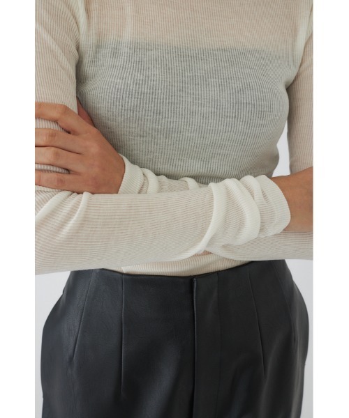 RIM.ARK(リムアーク)の「Standard turtleneck cut tops(Tシャツ/カットソー・レディース・ダークネイビー/ライトグリーン/ライトブルー/マジェンタ/ホワイト・FREE)」の17枚目の写真