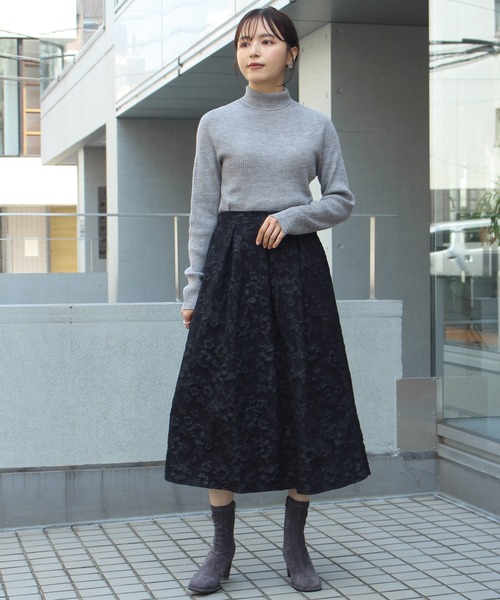 DOLCE&GABBANA ジャガード 花柄 スカート ブラック系 40 DOLCE&GABBANA ジャガード 花柄 スカート ブラック系 40 DOLCE&GABBANA