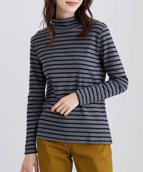 BELLUNA PLUS(ベルーナ)の「吸湿発熱ハイネックプルオーバー(Tシャツ/カットソー・レディース・ホワイト×ネイビー/ブルー/ブラック/チャコールグレー×ブラック/ワイン/ターコイズブルー/オフホワイト/ピンク・MEDIUM/LARGE/X-LARGE)」の4枚目の写真
