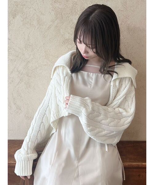 dazzlin（ダズリン）の「ビッグカラーケーブルZIPカーディガン（カーディガン/ボレロ・レディース・レッド/チャコールグレー/オフホワイト・FREE）」の10枚目の写真