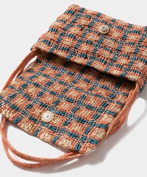 beautiful people（ビューティフルピープル）の「abaca knitting      compact shoulder bag（ショルダーバッグ・レディース・ピンク系その他/ブラック×ベージュ/イエロー×グリーン・FREE）」の7枚目の写真