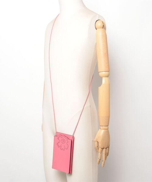【marimekko】Imprint Phone Pocket Unikko ショルダーバッグ marimekko（マリメッコ）の「Unikko / Imprint Phone Pocket