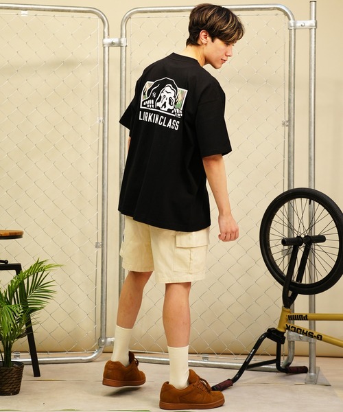 LURKING CLASS（ラーキングクラス）の「【ムラサキスポーツ限定】LURKING CLASS/ラーキングクラス 半袖Tシャツ バックプリント カモ柄  ST24STM14（Tシャツ/カットソー・メンズ・ホワイト/ブラック・XL/L/M）」の4枚目の写真