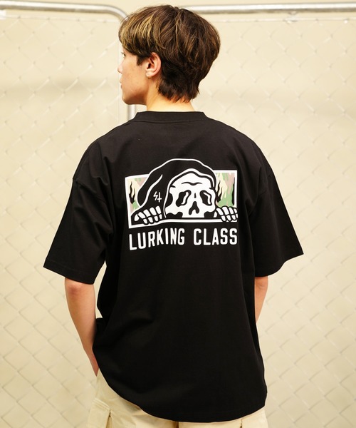 LURKING CLASS（ラーキングクラス）の「【ムラサキスポーツ限定】LURKING CLASS/ラーキングクラス 半袖Tシャツ バックプリント カモ柄  ST24STM14（Tシャツ/カットソー・メンズ・ホワイト/ブラック・XL/L/M）」の8枚目の写真