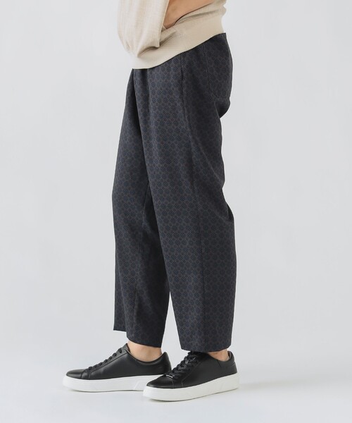 BEAMS HEART(ビームスハート)の「プリント リラックス アンクル パンツ(ウォッシャブル)(その他パンツ・メンズ・ネイビー/ブラウン・MEDIUM/SMALL/LARGE)」の2枚目の写真