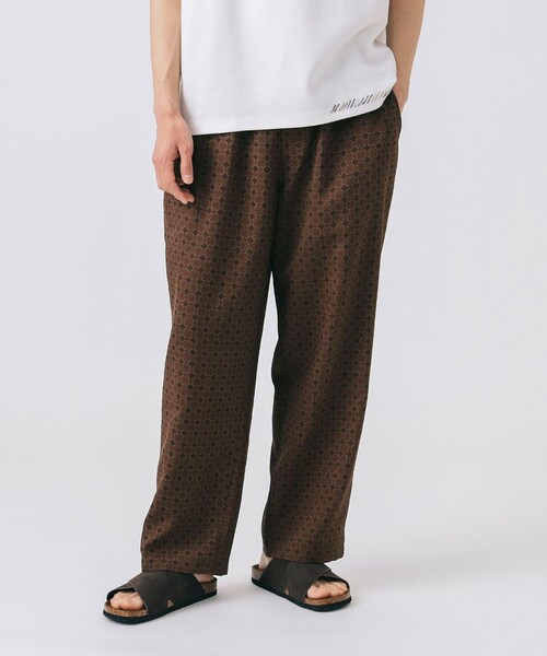 BEAMS HEART(ビームスハート)の「プリント リラックス アンクル パンツ(ウォッシャブル)(その他パンツ・メンズ・ネイビー/ブラウン・MEDIUM/SMALL/LARGE)」の1枚目の写真