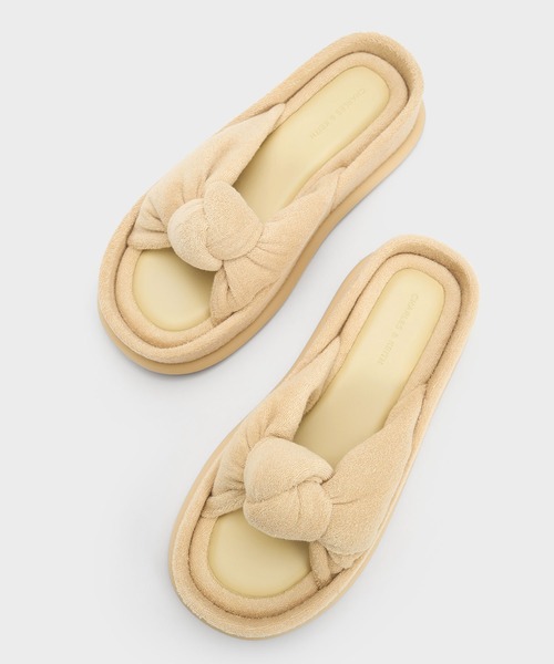 CHARLES & KEITH(チャールズ & キース)の「Loey ローイー テクスチャー ノットスライド(サンダル・レディース・ベージュ/ピンク・22.5cm/23cm/23.5cm/24.5cm/25cm/25.5cm)」の3枚目の写真