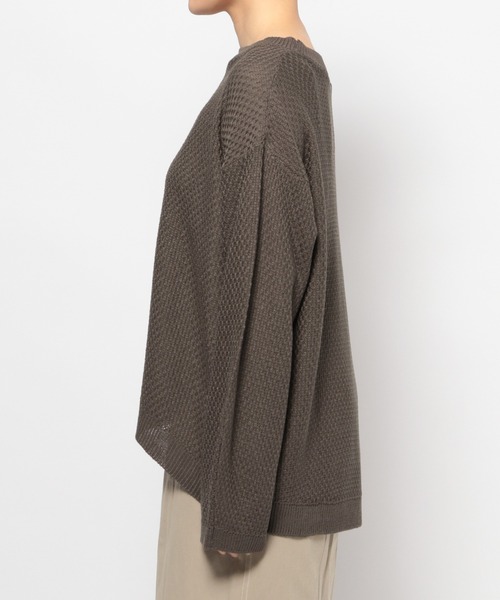 mysty woman(ミスティウーマン)の「ボリュームスリーブカノコ編みプルオーバー 108220(Tシャツ/カットソー・レディース・チャコールグレー/イエロー/アイボリー・FREE)」の10枚目の写真