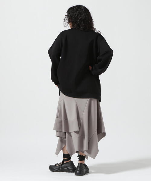 AULA(アウラ)の「AULA/アウラ/Smocking Pullover(スウェット・レディース・ホワイト/ブラック・F)」の4枚目の写真