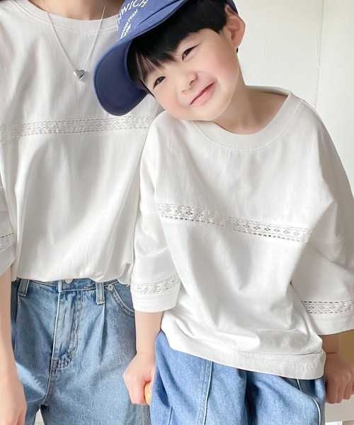 Java(ジャバ)の「《JaVa ジャバコラボ》オシャレ上級者の装いに!オーガニックコットン混 綿100%ハシゴレースフットボールTEE(Tシャツ/カットソー・キッズ・ホワイト/チャコール・100/120/140/160)」の2枚目の写真