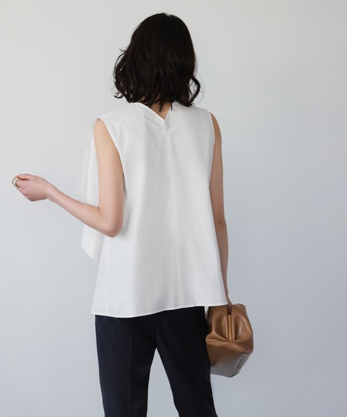 ELFRANK(エルフランク)の「2WAYラッフルブラウス【綿100%使用】(シャツ/ブラウス・レディース・オフホワイト/ブラック/カーキ・FREE)」の14枚目の写真