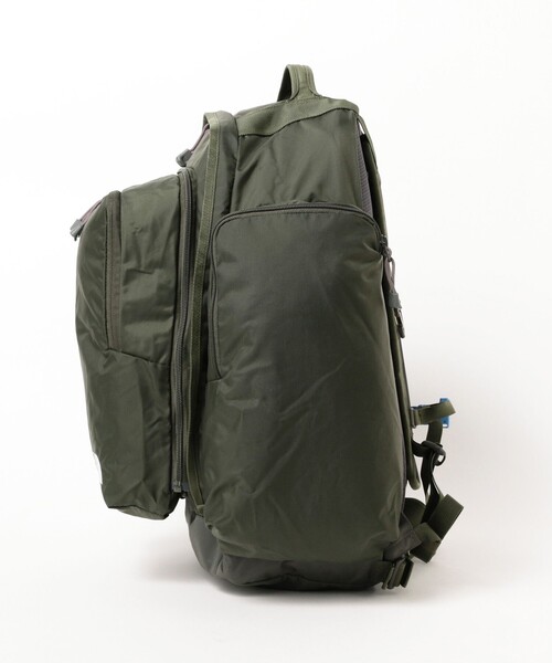 THE NORTH FACE(ザノースフェイス)の「THE NORTH FACE / サニーキャンパー 40+6 24(46L)(バックパック/リュック・キッズ・ブラック/オリーブ・ONE SIZE)」の5枚目の写真