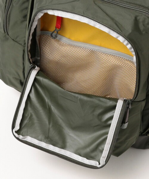 THE NORTH FACE(ザノースフェイス)の「THE NORTH FACE / サニーキャンパー 40+6 24(46L)(バックパック/リュック・キッズ・ブラック/オリーブ・ONE SIZE)」の14枚目の写真