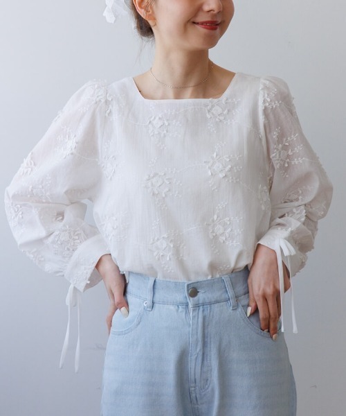 flower（フラワー）の「ボタニカルイーエムビーブラウス（シャツ/ブラウス・レディース・ホワイト/ピンク/ブルー・FREE）」の2枚目の写真