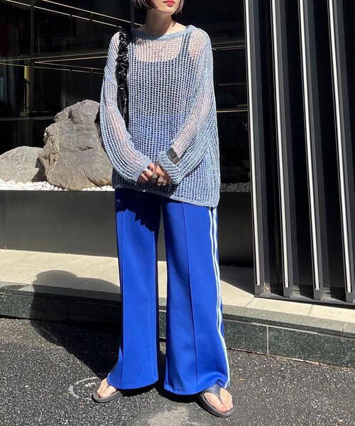 fredy emue（フレディエミュ）の「サイドライントラックパンツ（その他パンツ・レディース・アイボリー/チャコールグレー/ブルー・38）」の16枚目の写真