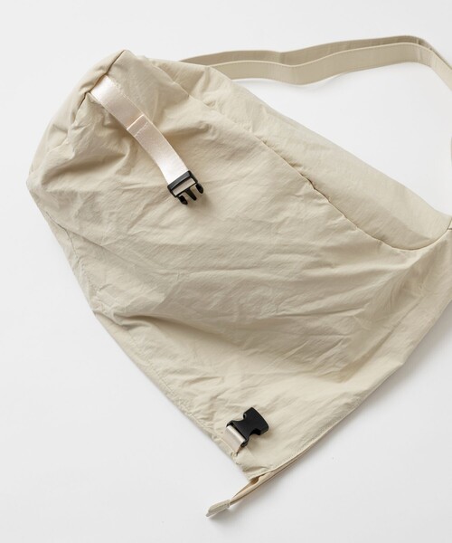 FREAK'S STORE（フリークスストア）の「FREAK’S STORE/フリークスストア Shoulder BAG/コットンナイロン ショルダーバック（ショルダーバッグ・メンズ・オリーブ/ブラック/オフホワイト・ﾌﾘ-）」の14枚目の写真