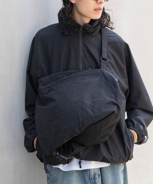 FREAK'S STORE（フリークスストア）の「FREAK’S STORE/フリークスストア Shoulder BAG/コットンナイロン ショルダーバック（ショルダーバッグ・メンズ・オリーブ/ブラック/オフホワイト・ﾌﾘ-）」の11枚目の写真