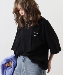 Candy Fantasy（キャンディーファンタジー）の「天竺 DOGバックプリント 半袖Tシャツ（Tシャツ/カットソー）」