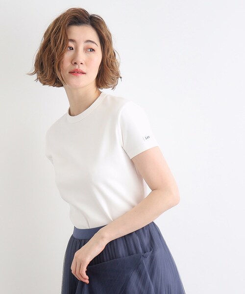 Lee(リー)の「<Lee×grove(別注色あり)> COMPACT FIT LOGO T-SHIRT(Tシャツ/カットソー・レディース・ベビーピンク/ダークグレー/ホワイト・02/03)」の5枚目の写真