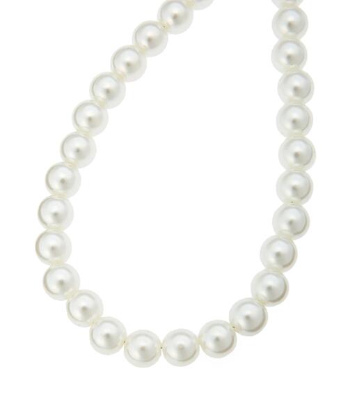 Maison de FLEUR(メゾンドフルール)の「エッフェル塔チャームパールストラップ(キーホルダー・レディース・ブラック・FREE)」の2枚目の写真