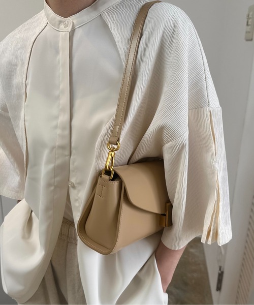 lawgy（ラウジー）の「mix wrinkle shirt / ミックスリンクルシャツ（シャツ/ブラウス・レディース・クリーム/ホワイト・FREE）」の2枚目の写真