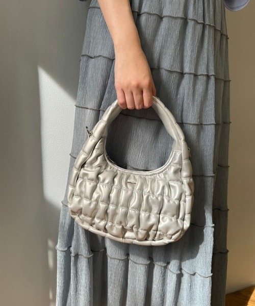 one after another NICE CLAUP(ワンアフターアナザーナイスクラップ)の「シャーリングホーボーバッグ(ショルダーバッグ・レディース・アイボリー/シルバー/ダークブラウン/ブルー・FREE)」の9枚目の写真