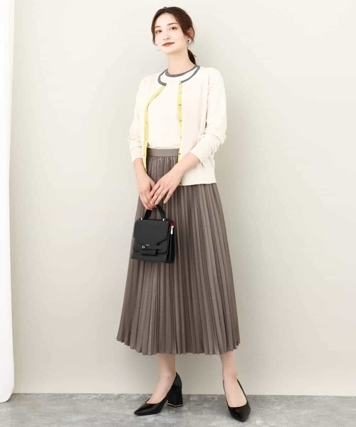 MK MICHEL KLEIN(エムケーミッシェルクラン)の「配色カラーニットアンサンブル/洗える(ニット/セーター・レディース・ブルー/ベージュ/ネイビー・38)」の15枚目の写真