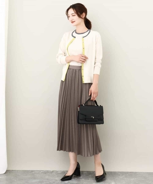 MK MICHEL KLEIN(エムケーミッシェルクラン)の「配色カラーニットアンサンブル/洗える(ニット/セーター・レディース・ブルー/ベージュ/ネイビー・38)」の17枚目の写真