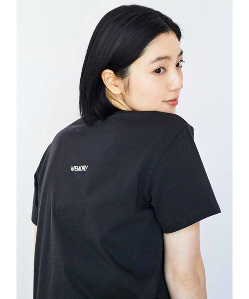 THREE FIFTY STANDARD（スリーフィフティースタンダード）の「ＴＨＲＥＥ　ＦＩＦＴＹ　ＳＴＡＮＤＡＲＤ　小谷実由さんとつくった想い出のフォトＴシャツ〈チャコールグレー〉（Tシャツ/カットソー・レディース・チャコールグレー・X-LARGE/LARGE/MEDIUM/XX-LARGE）」の16枚目の写真