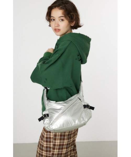 RODEO CROWNS WIDE BOWL(ロデオクラウンズワイドボウル)の「SHINY PUFF BAG(ショルダーバッグ・レディース・シルバー/ブラック/ブロンズ・FREE)」の2枚目の写真