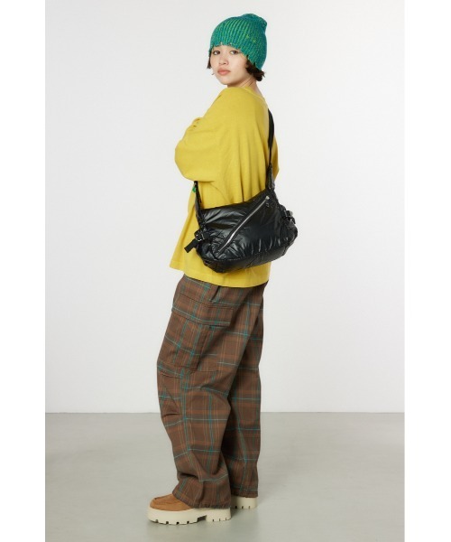 RODEO CROWNS WIDE BOWL(ロデオクラウンズワイドボウル)の「SHINY PUFF BAG(ショルダーバッグ・レディース・シルバー/ブラック/ブロンズ・FREE)」の15枚目の写真