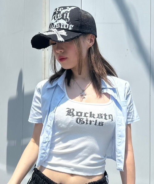 XU（エックスユー）の「ストリートファッション XU エックスユー cross damage mesh cap クロスダメージメッシュキャップ パッチワークロゴキャップ プリントロゴキャップ 十字架キャップ 韓国ファッション 韓国ストリート Y2K（キャップ・メンズ・ブラック/ベージュ・ONE SIZE）」の4枚目の写真