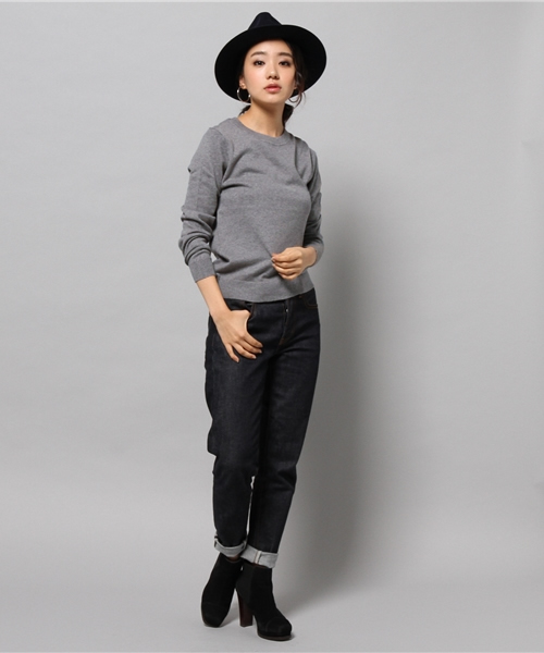 AZUL by moussy（アズールバイマウジー）の「コットンカシミヤ ウォッシャブル長袖KPO（ニット/セーター・レディース・ブルー/ベージュ/トップグレー・LARGE/MEDIUM/X-LARGE/SMALL）」の7枚目の写真