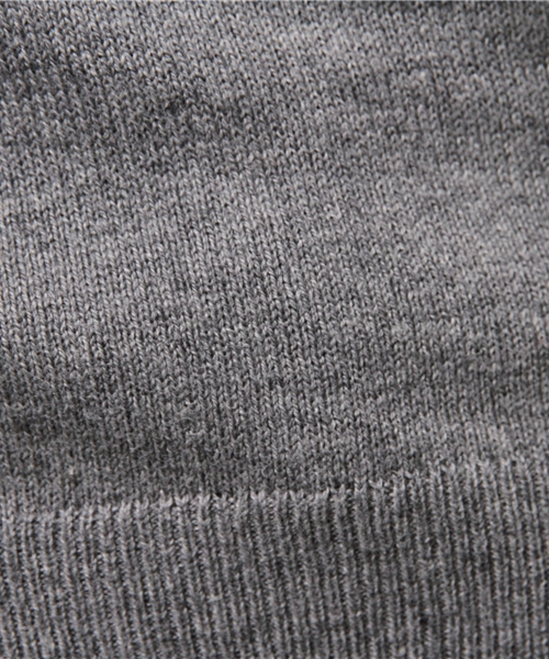 AZUL by moussy（アズールバイマウジー）の「コットンカシミヤ ウォッシャブル長袖KPO（ニット/セーター・レディース・ブルー/ベージュ/トップグレー・LARGE/MEDIUM/X-LARGE/SMALL）」の11枚目の写真