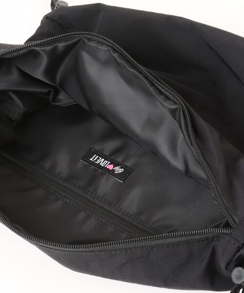 by LOVEiT（バイラビット）の「【ハローキティ】2wayくしゅくしゅバッグ（バックパック/リュック・キッズ・ブラック/アイボリー・FREE）」の16枚目の写真