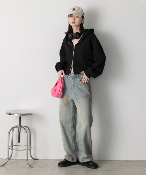 ad thie(アドティエ)の「ヴィンテージウォッシュ ストーン付きストレートデニム(デニムパンツ・レディース・ブルー・SMALL/MEDIUM)」の16枚目の写真