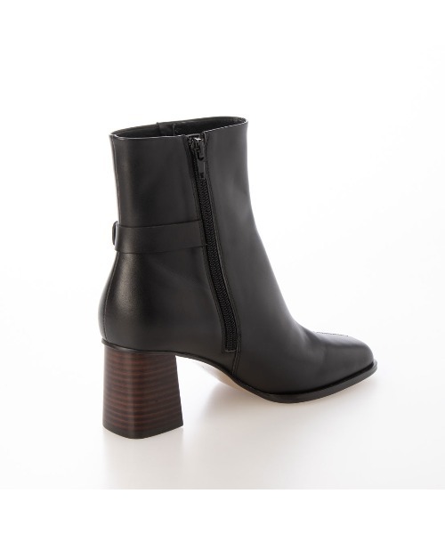Mode et Jacomo(モードエジャコモ)の「サイドバックルショートブーツ(ブーツ・レディース・ブラウン/ブラック/アイボリー・23cm/23.5cm/24cm/22.5cm/24.5cm)」の21枚目の写真