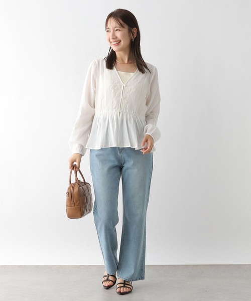 LEPSIM（レプシィム）の「刺繍ペプラムブラウス　128200（シャツ/ブラウス・レディース・ブラック/オフホワイト・FREE）」の16枚目の写真