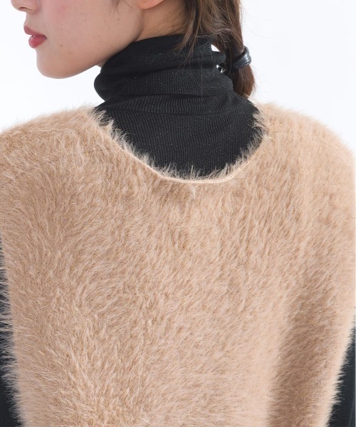 DIARIUM（ディアリウム）の「フェザーヤーンニットベスト（ベスト・レディース・キャメル/グレイッシュベージュ・M）」の8枚目の写真