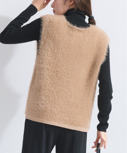 DIARIUM（ディアリウム）の「フェザーヤーンニットベスト（ベスト・レディース・キャメル/グレイッシュベージュ・M）」の13枚目の写真