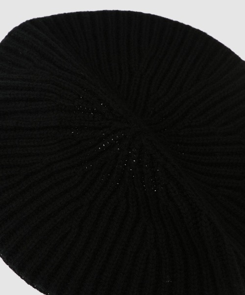 GANNI(ガニー)の「Structured Rib Beret(ニットキャップ/ビーニー・レディース・ブラック/ピンク/ベージュ・OS)」の6枚目の写真