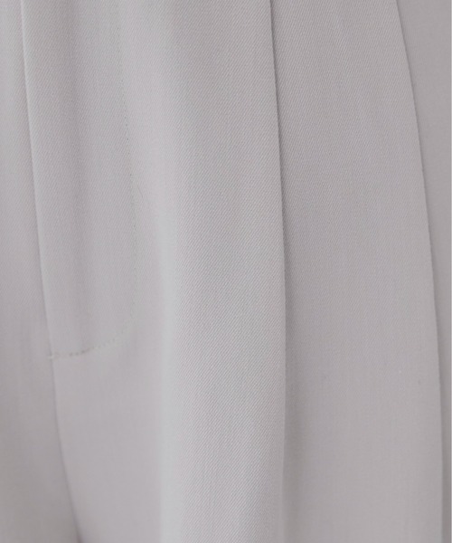 ANGIE(アンジー)の「タックカーブパンツ(スラックス・レディース・グレー/アイボリー/ブラック/ダークグレー・FREE)」の16枚目の写真